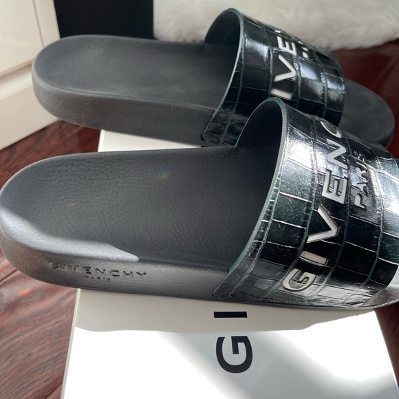 Givenchy Slides- Croc Embossed - Picture 3 of 5